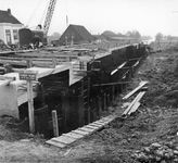 848496 Afbeelding van de aanleg van de nieuwe Proosdijersluis in de Winkel aan de noordzijde van de Vinkeveense Plassen.